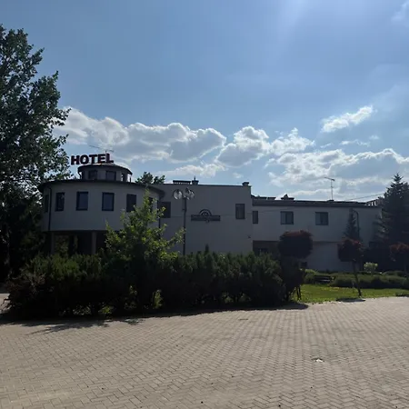 Podkowa Hotel Nowe Opole